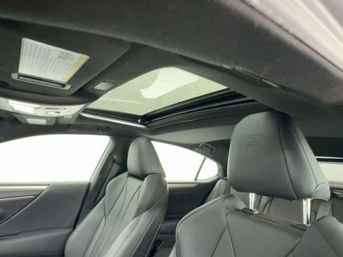 Certified 2024 Lexus ES 300h F Sport w/ Accessory Package (Z2) image 15