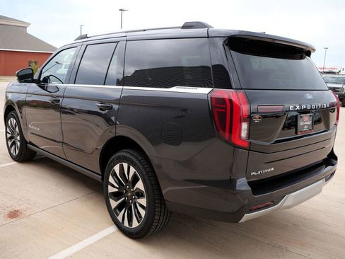 New 2026 Ford Expedition Platinum w/ Driver's Package AWD/4WD image 6