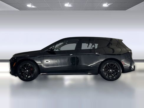 New 2026 BMW iX xDrive60 w/ M Sport Package image 2