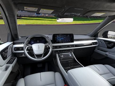 New 2026 Lincoln Aviator Black Label w/ Dynamic Handling Package AWD/4WD image 9