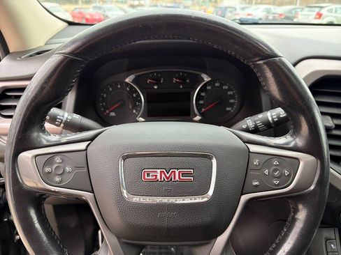Used 2017 GMC Acadia SLE w/ Driver Alert Package I image 8