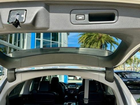 Certified 2022 Honda Odyssey Touring image 13