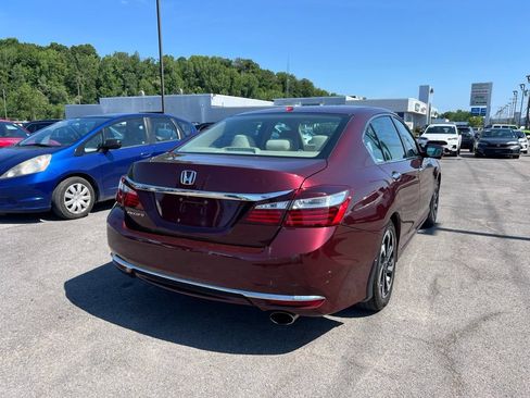 Used 2016 Honda Accord EX image 5