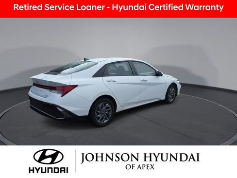 Certified 2025 Hyundai Elantra Blue image 9