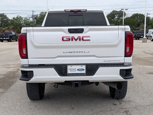 Used 2023 GMC Sierra 2500 Denali w/ Technology Package AWD/4WD image 6