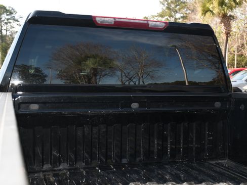 Used 2025 Chevrolet Silverado 2500 LTZ image 18