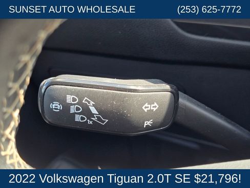 Used 2022 Volkswagen Tiguan SE AWD/4WD image 36