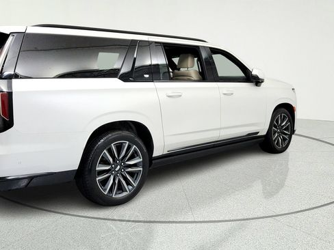 Certified 2023 Cadillac Escalade ESV Sport w/ Touring Package AWD/4WD image 5
