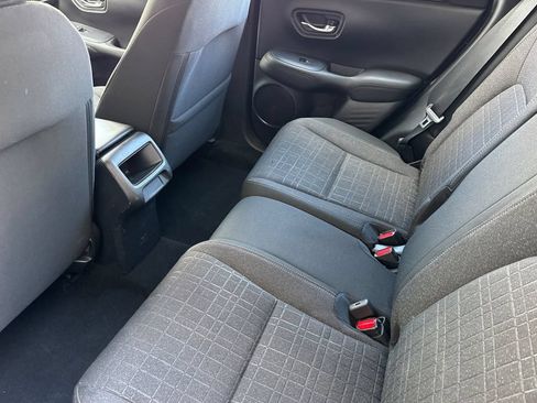 Certified 2024 Honda HR-V LX image 5