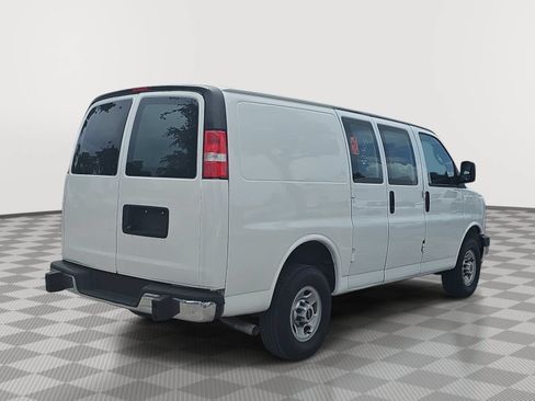 Used 2024 GMC Savana 2500 w/ Driver Convenience Package RWD image 8