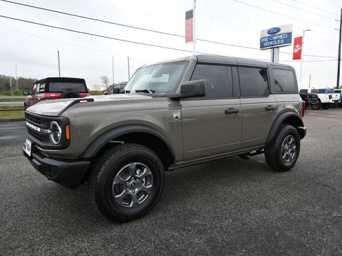 Used 2025 Ford Bronco Big Bend image 7