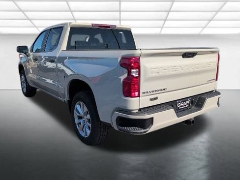 New 2026 Chevrolet Silverado 1500 Custom image 2