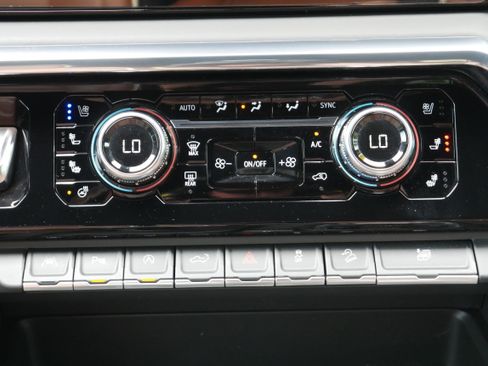 Certified 2023 GMC Sierra 1500 Denali Ultimate AWD/4WD image 24