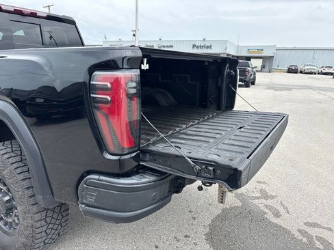 Used 2024 GMC Sierra 2500 AT4X w/ AT4X AEV Edition AWD/4WD image 14