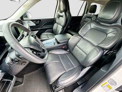 Used 2025 Lincoln Aviator Reserve w/ Luxury Package image 22