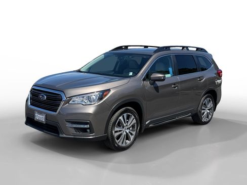 Used 2022 Subaru Ascent Limited w/ Technology Package AWD/4WD image 1