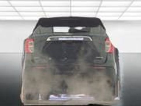 Used 2023 Ford Explorer XLT w/ Class IV Trailer Tow Package image 7