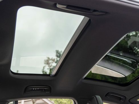 Certified 2025 Porsche Panamera 4 image 49