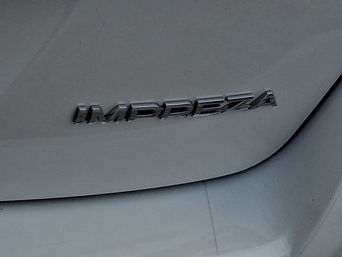 Used 2022 Subaru Impreza 2.0i Limited image 31