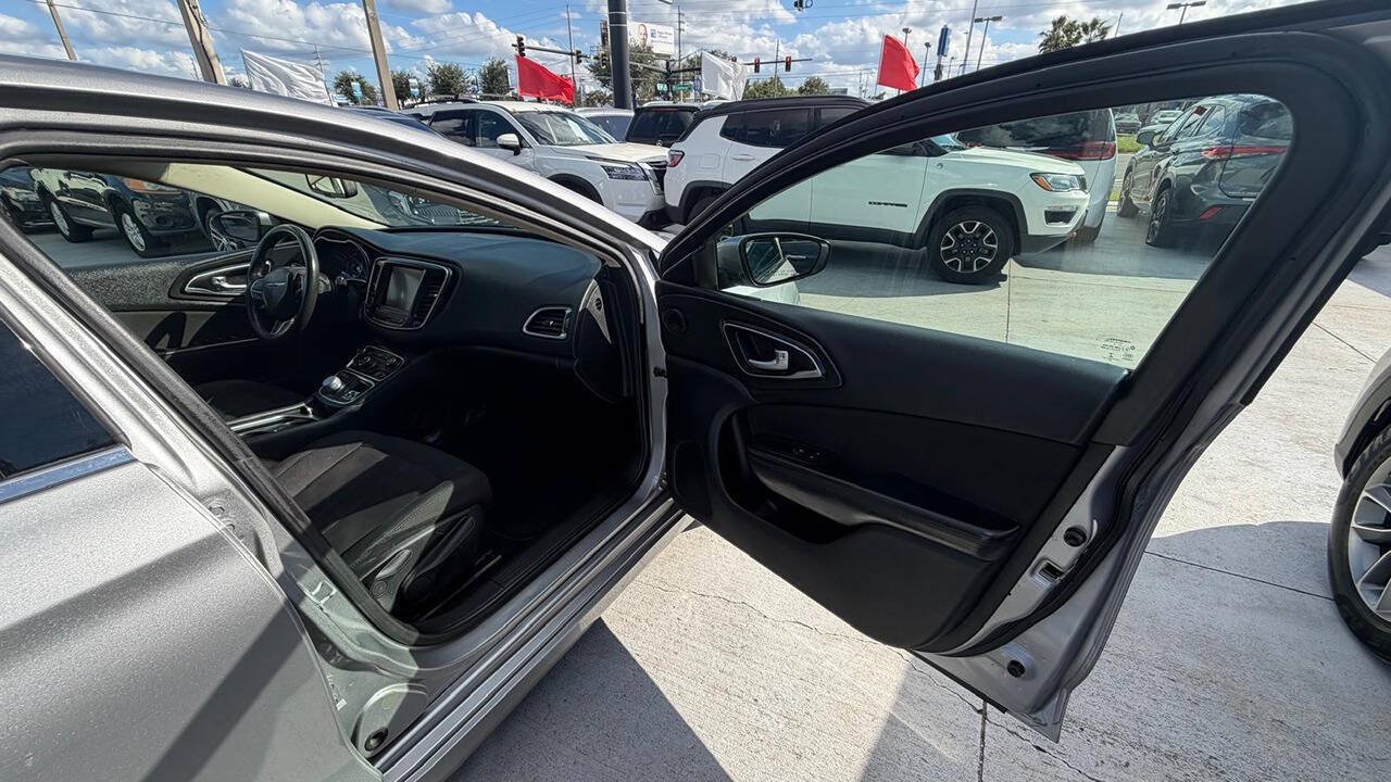 Used 2016 Chrysler 200 Limited w/ Anniversary Edition FWD image 19