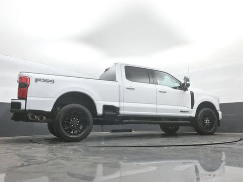 New 2026 Ford F250 Lariat w/ Black Appearance Package AWD/4WD image 39