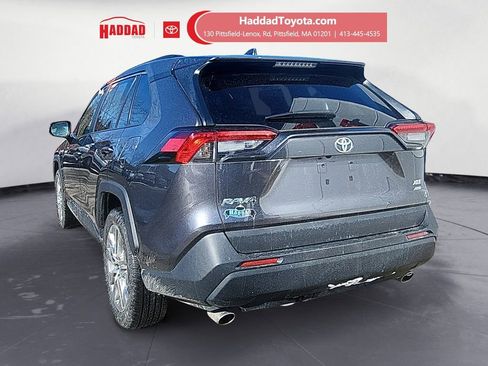 Certified 2022 Toyota RAV4 XLE Premium image 3