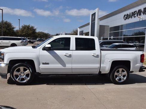 Used 2018 Chevrolet Silverado 1500 LT w/ Texas Edition image 12