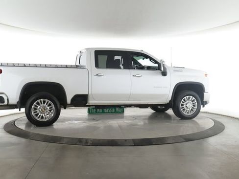 Used 2022 Chevrolet Silverado 2500 High Country w/ Z71 Off-Road Package AWD/4WD image 6