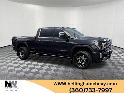 Used 2025 GMC Sierra 3500 Denali w/ Denali Reserve Package AWD/4WD image 1