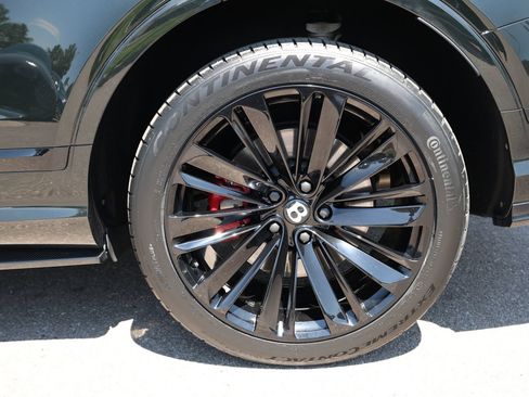 Certified 2022 Bentley Bentayga Speed AWD/4WD image 7
