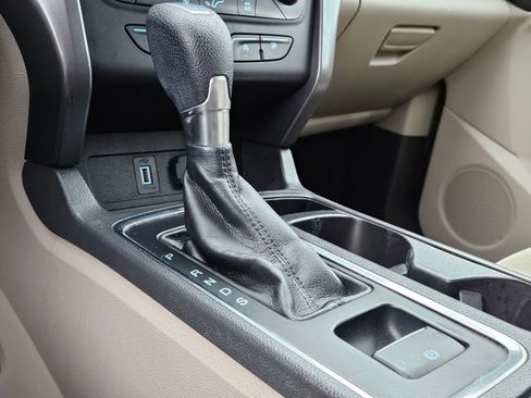 Used 2017 Ford Escape SE w/ Equipment Group 201A image 13