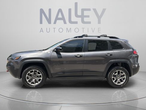 Used 2022 Jeep Cherokee Trailhawk AWD/4WD image 2