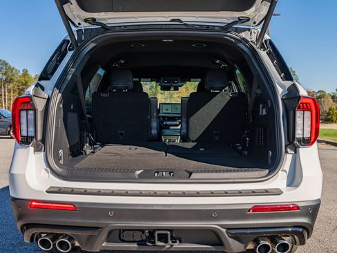 New 2026 Ford Explorer ST image 15