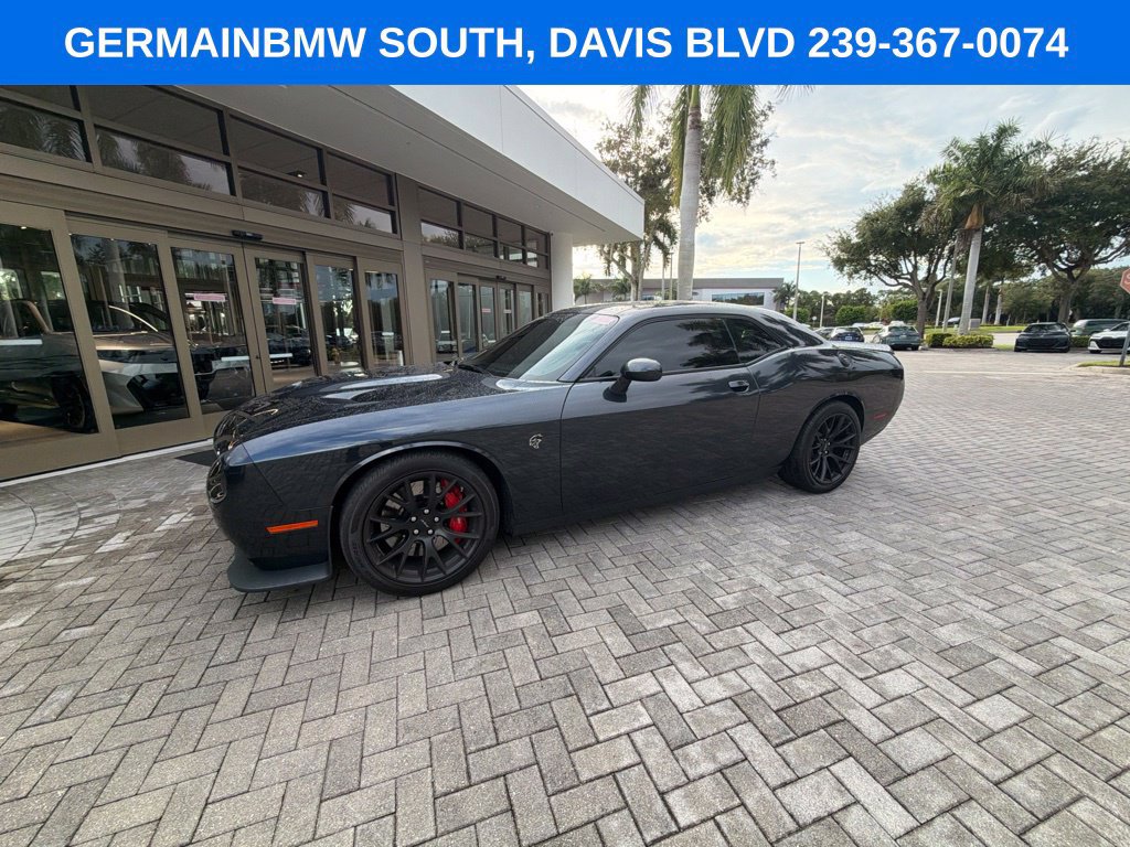 Used 2016 Dodge Challenger SRT Hellcat RWD image 3