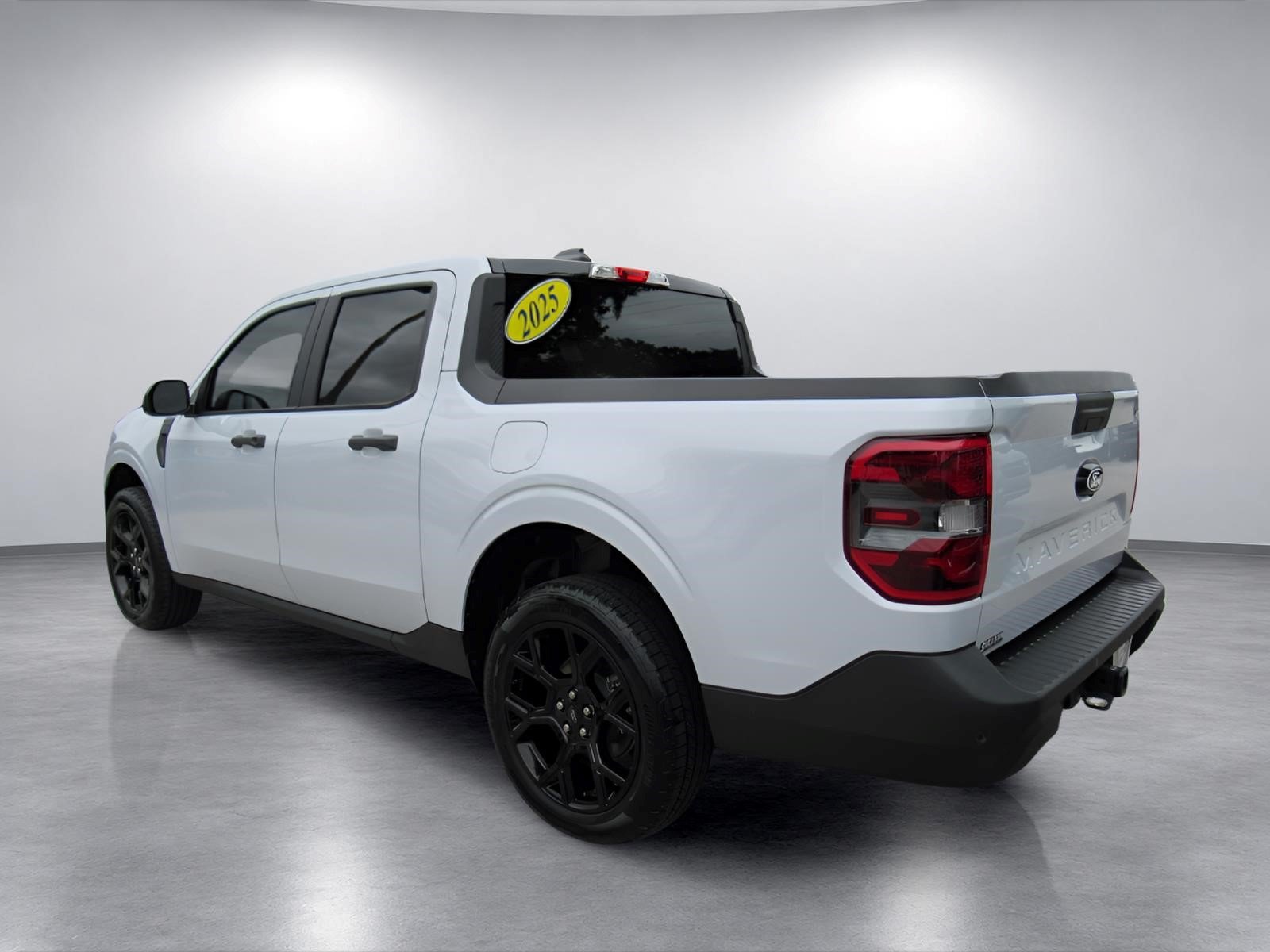 Used 2025 Ford Maverick XLT w/ Black Appearance Package AWD/4WD image 5