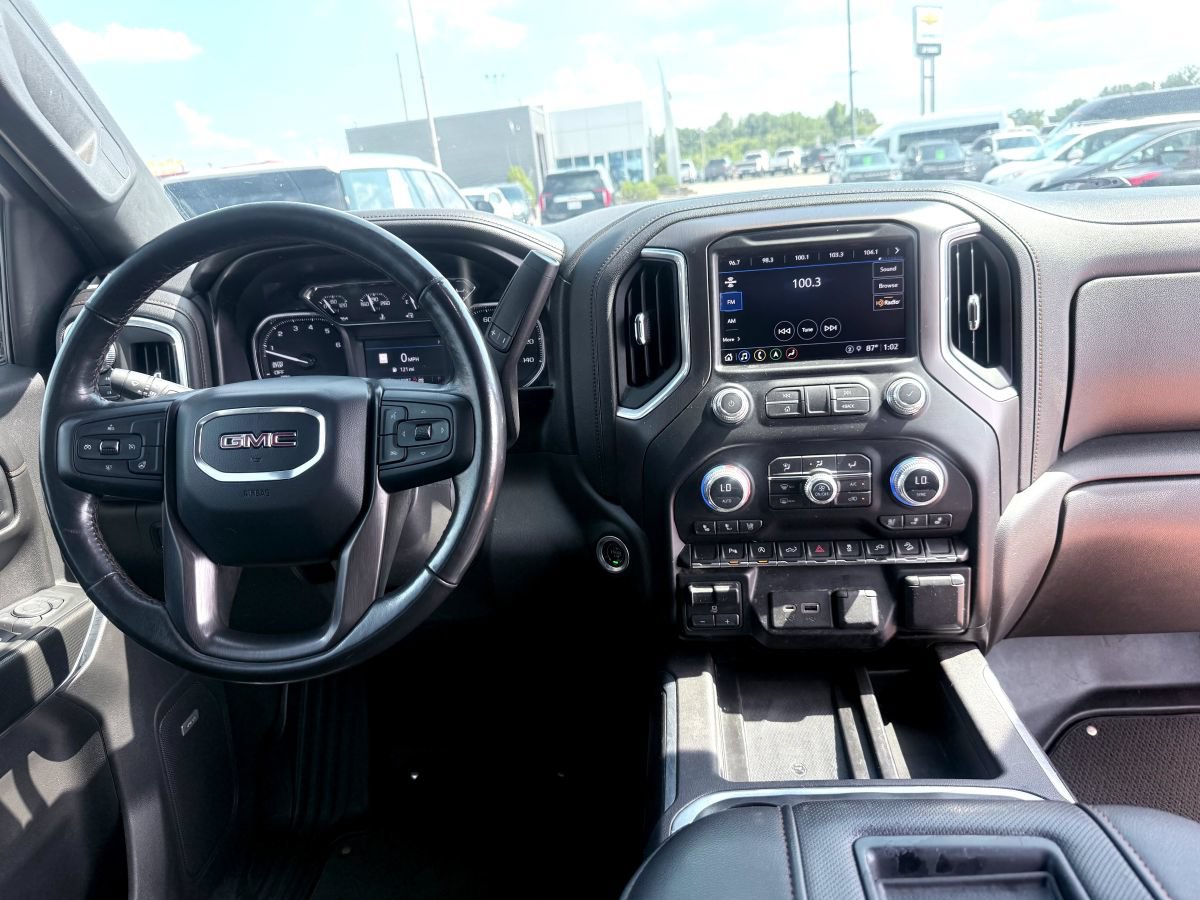 Used 2021 GMC Sierra 1500 AT4 w/ AT4 Value Package AWD/4WD image 11