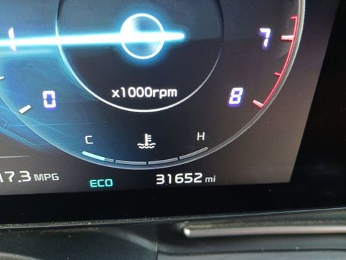 Used 2024 Kia Carnival SX FWD image 3