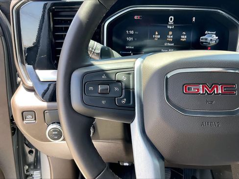 Used 2026 GMC Sierra 1500 SLT RWD image 23