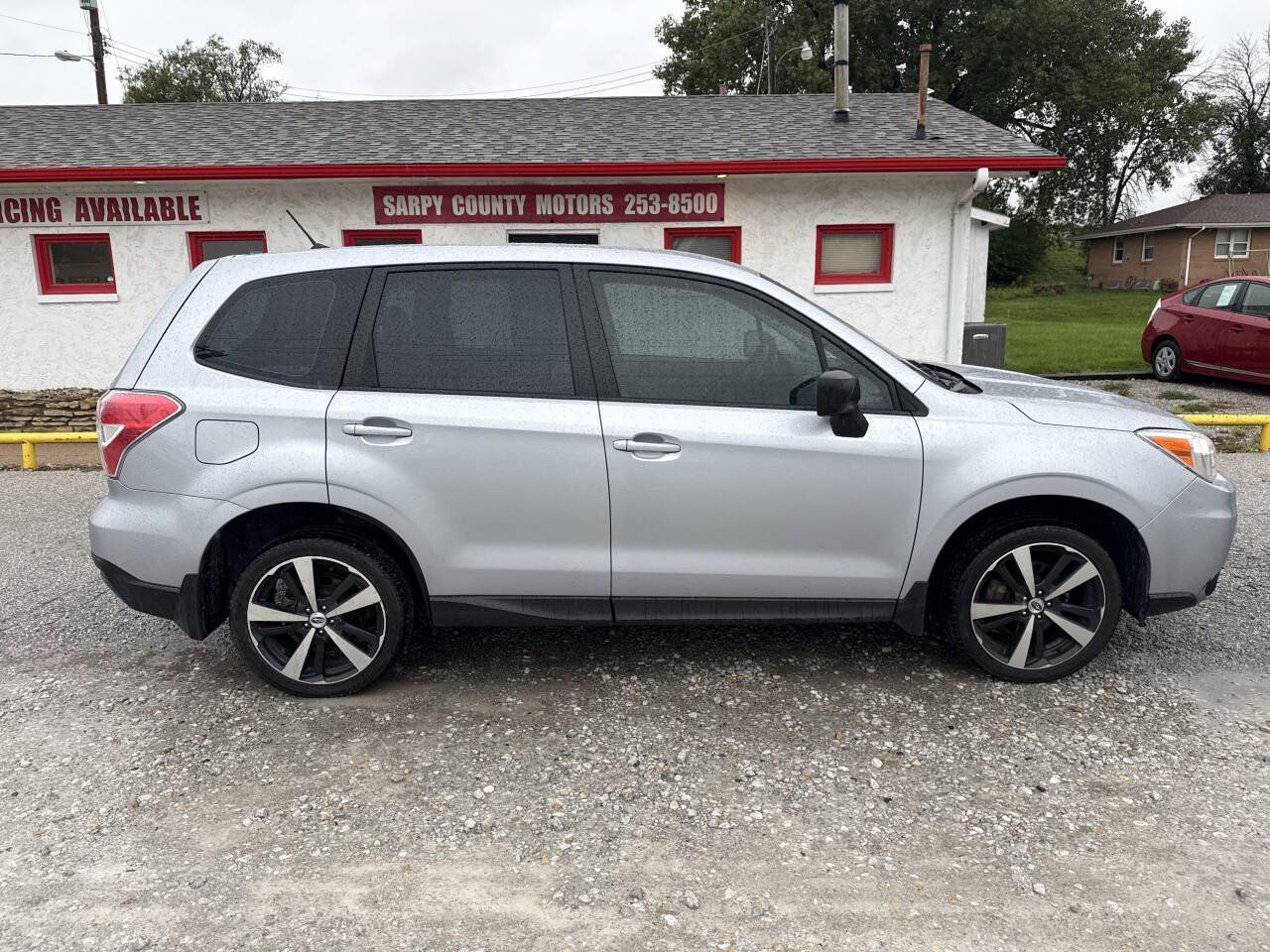 Used 2015 Subaru Forester 2.5i AWD/4WD image 2