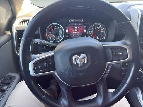 Used 2019 RAM 1500 Big Horn image 16