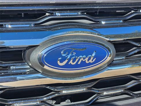 Used 2024 Ford Expedition Max Limited image 11