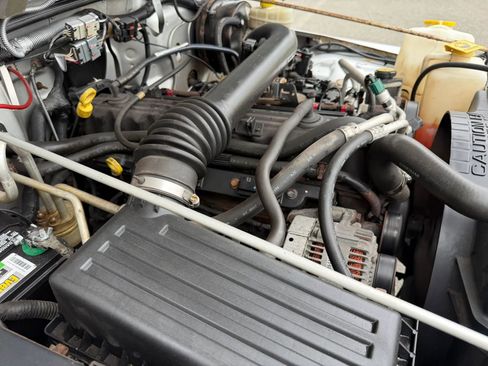 Used 2006 Jeep Wrangler X AWD/4WD image 24