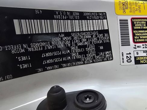 Used 2017 Toyota Sienna XLE image 24