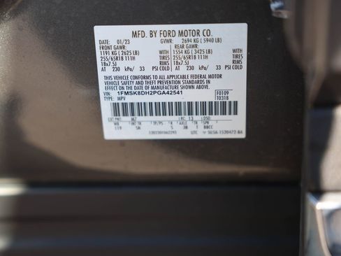 Certified 2023 Ford Explorer XLT w/ Equipment Group 202A AWD/4WD image 39