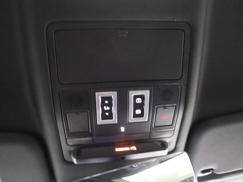 Used 2021 Land Rover Defender 110 S AWD/4WD image 37