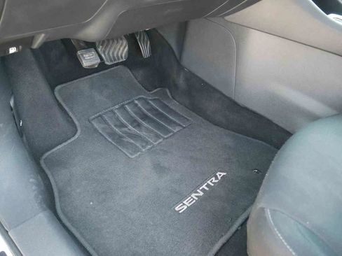 Used 2024 Nissan Sentra SV FWD image 23