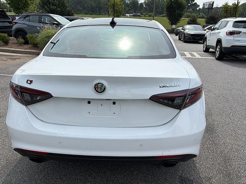 Used 2024 Alfa Romeo Giulia Ti w/ Active Assist Plus Package AWD/4WD image 9