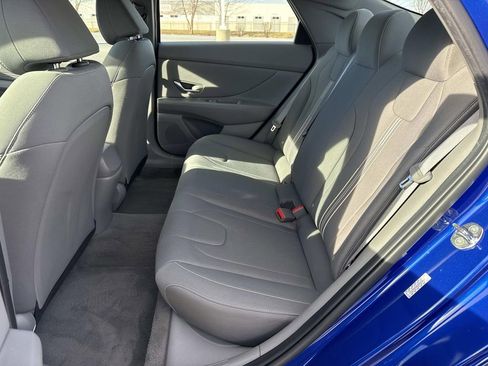 Used 2023 Hyundai Elantra SEL w/ Convenience Package FWD image 22