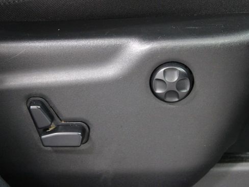 Used 2021 Jeep Grand Cherokee Limited image 26