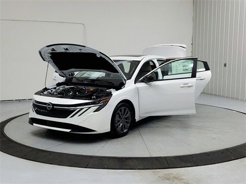 New 2026 Nissan Sentra SL w/ Floor Mat Package image 11